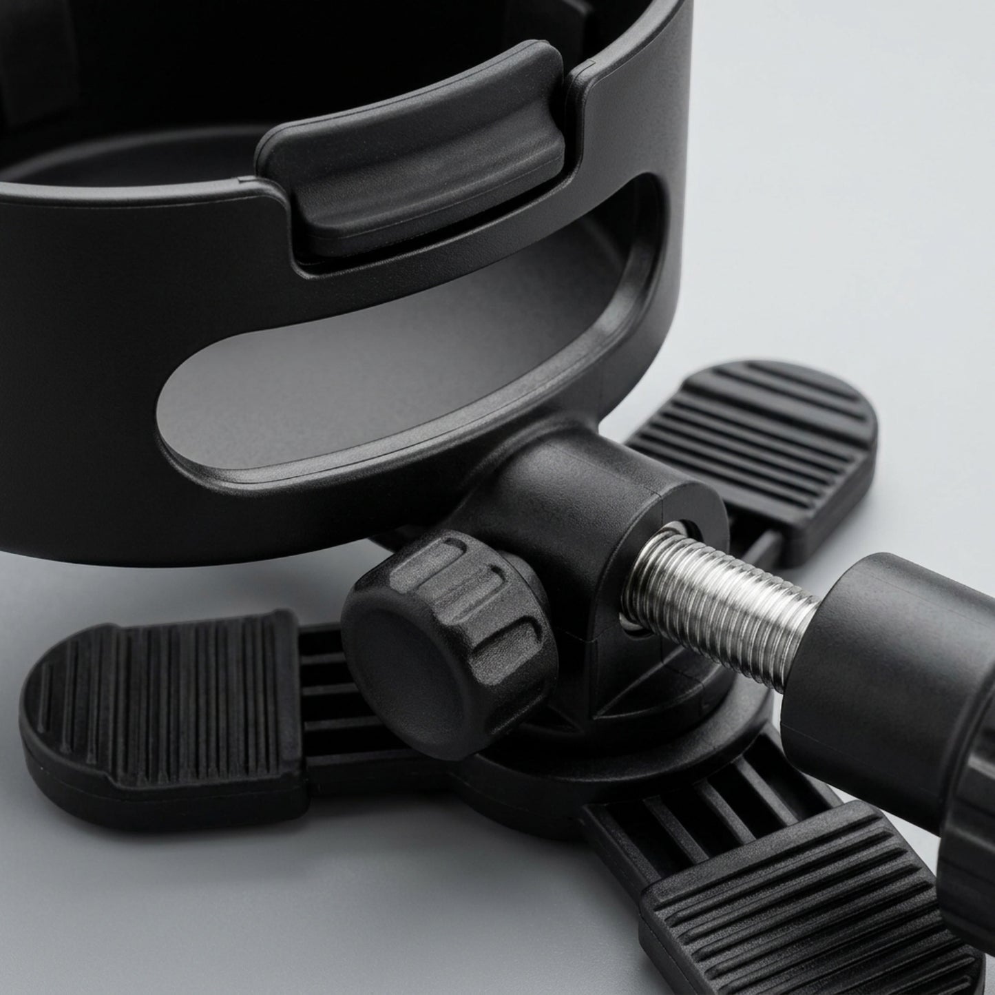 Xoran Cupnest Car Cup Holder Expander 3.0-4.2 in Black - Detail view