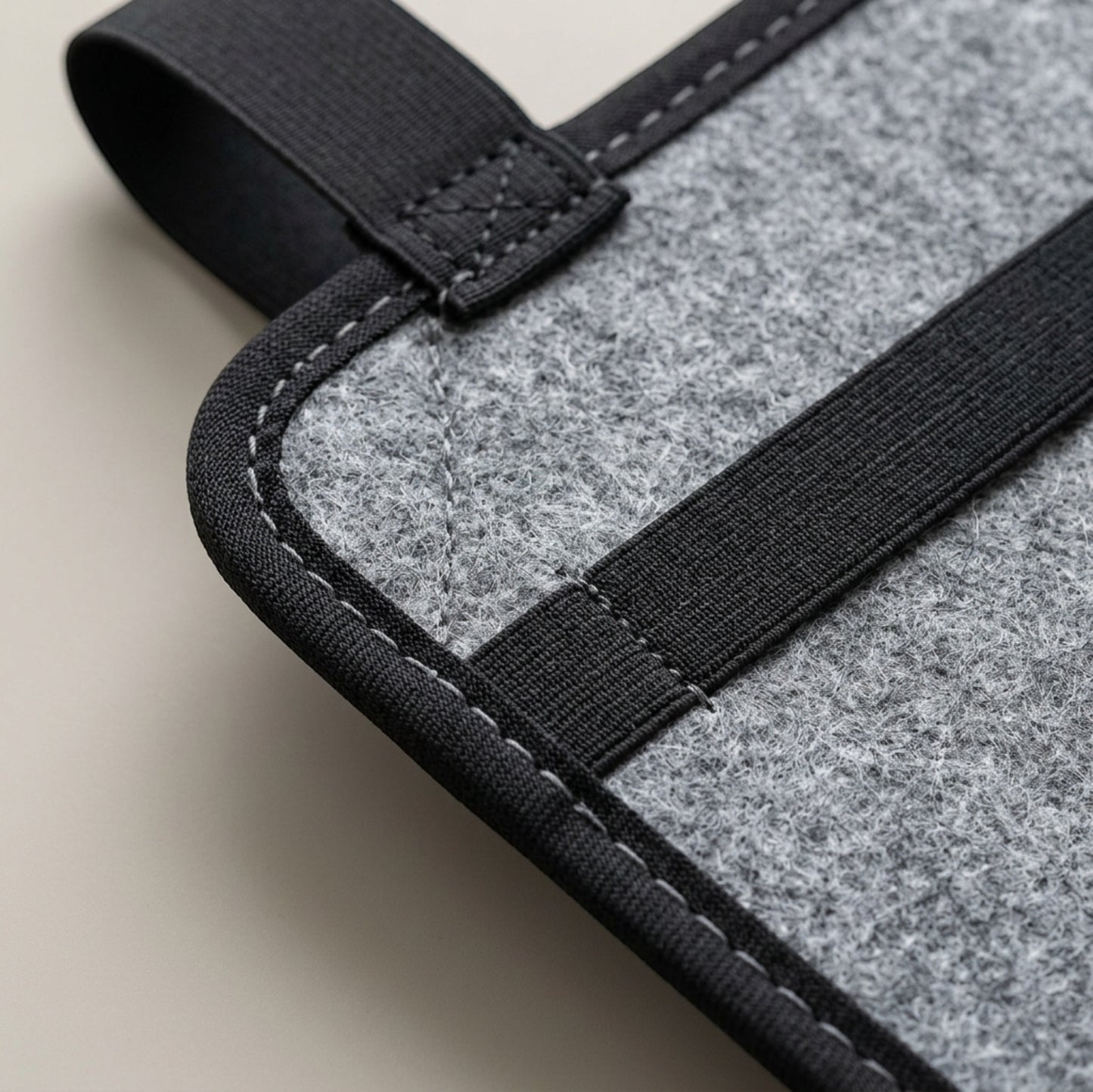 Xoran Visorgrid Car Sun Visor Organizer 5 Pockets Gray - Detail view
