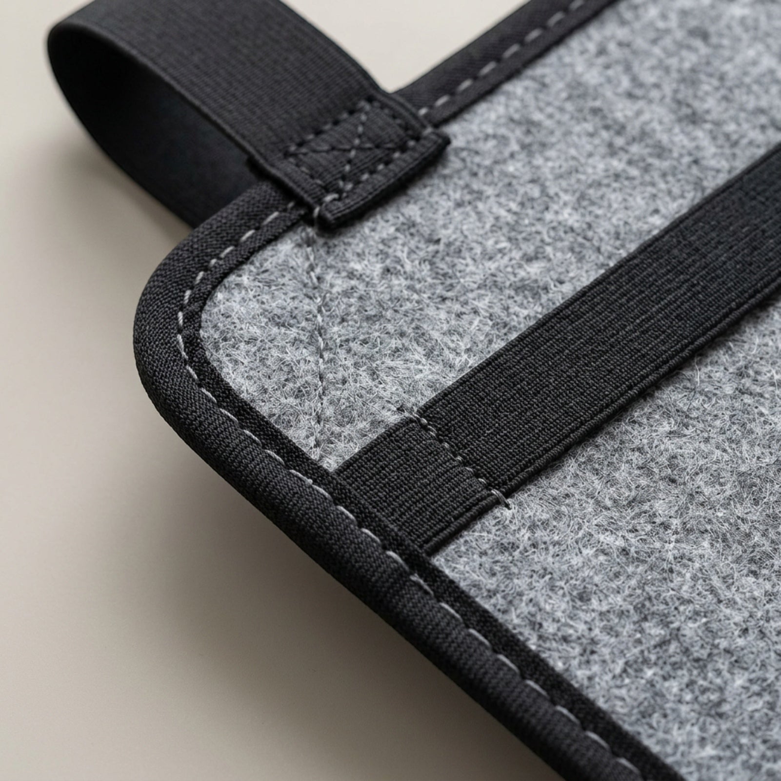 Xoran Visorgrid Car Sun Visor Organizer 5 Pockets Gray - Detail view
